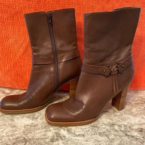 Nine West size 7 leather boots